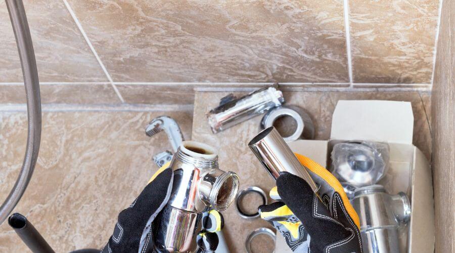 Professional gutter cleaning in Arab, AL